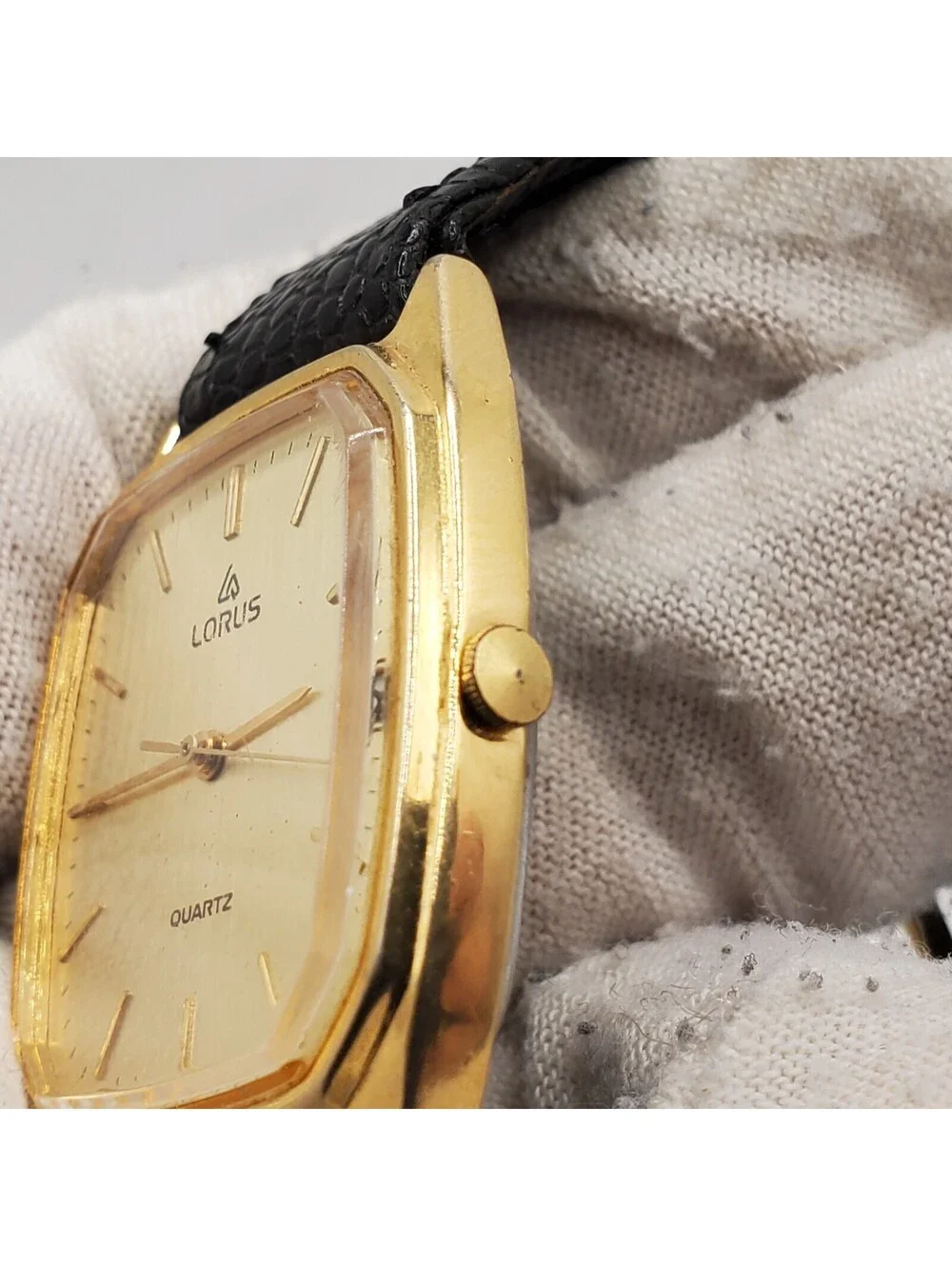 Lorus Watch Women New Battery Gold Tone Date Dial Black Leather Band 23mm READ